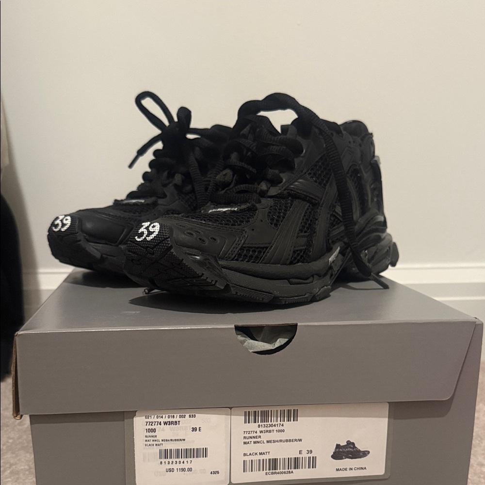 Black Balenciaga Runners